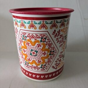 Tupperware One Touch Canister